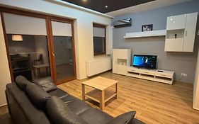 Apartamenty U Marynarza PROMENADA SOLNA 4A -Centrum Ścisłe Deptak ,Park -Garaż Podziemny-Best Restaurants in the Apartment-FAK VAT